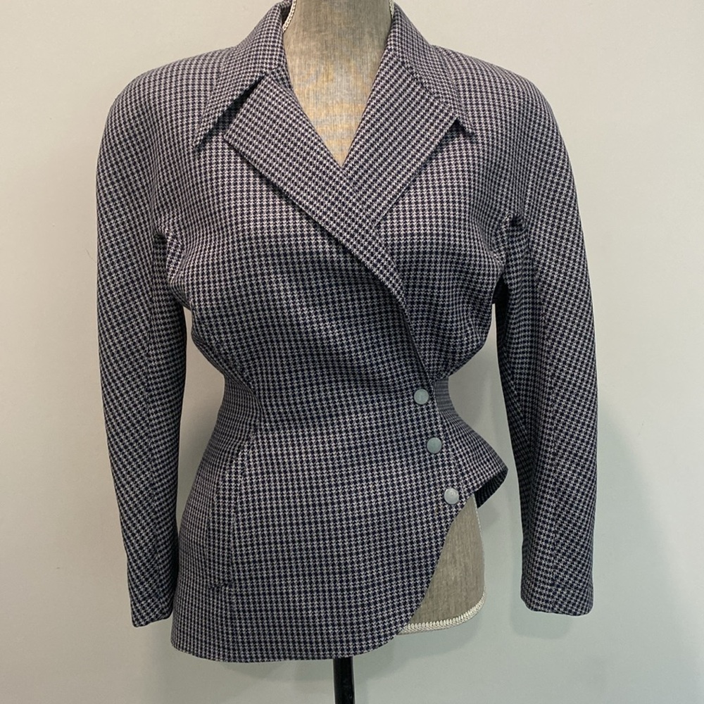 Thierry Mugler Vintage Blazer Size 40  Sculptural Asymmetrical Wool Houndstooth - Picture 2 of 16